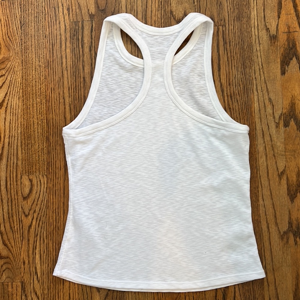 Vuori Razorback Tanktop - Picture 2 of 2